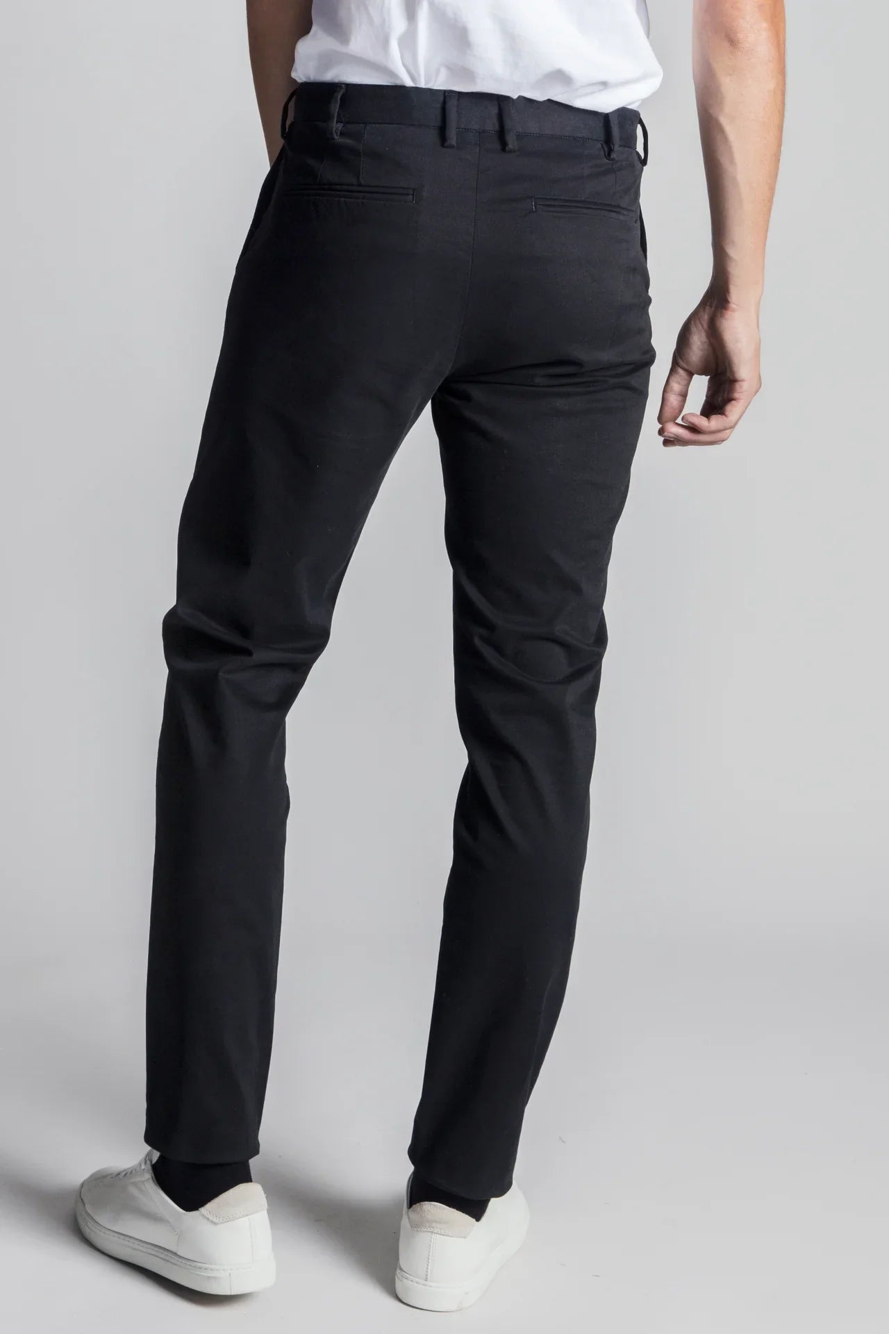 BANANA REPUBLIC ATHLETIC RAPID CHINO | BLACK