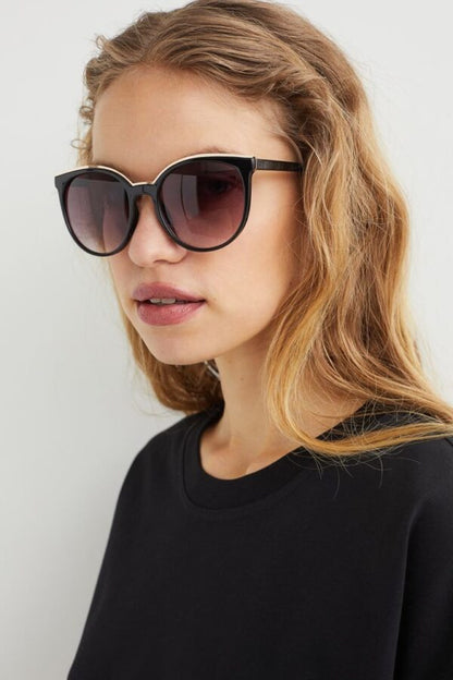 H&M SUNGLASSES | BLACK