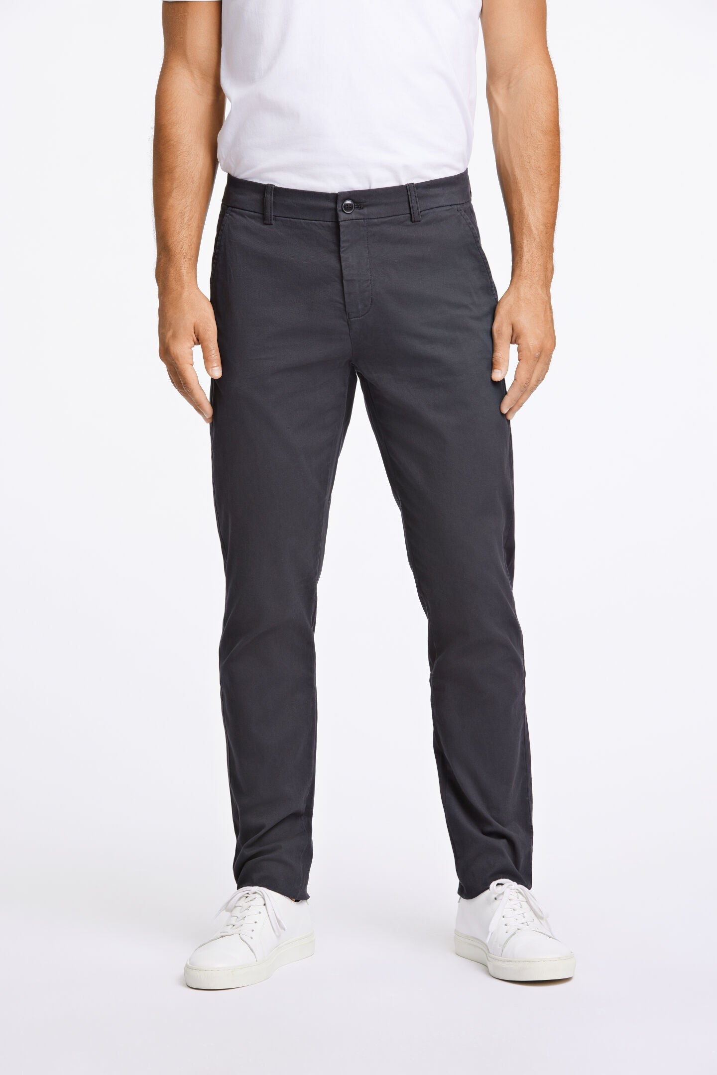 J.LIND STRETCH-SLIM-FIT-MEN-CHINO | DULL BLACK