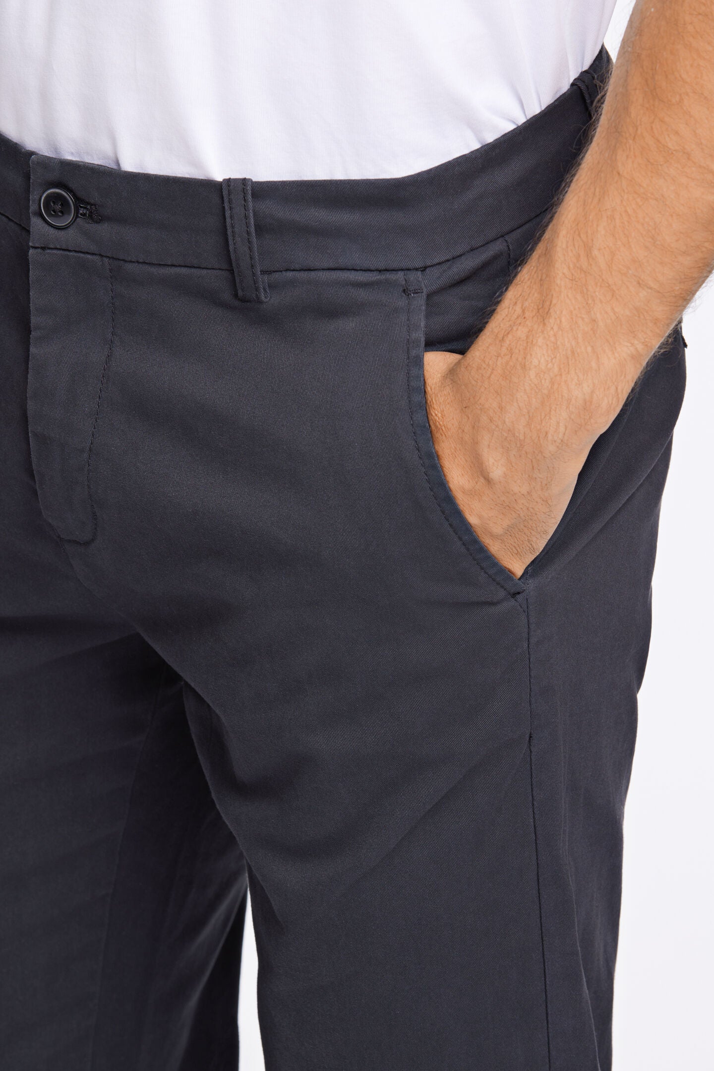 J.LIND STRETCH-SLIM-FIT-MEN-CHINO | DULL BLACK