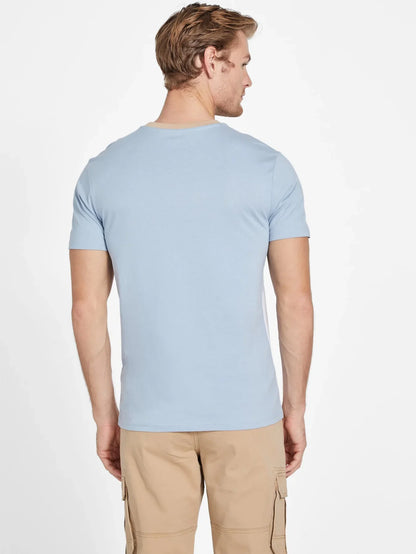 GUESS THOM COLOR-BLOCK LOGO SLIM FIT T-SHIRT | LIGHT BLUE