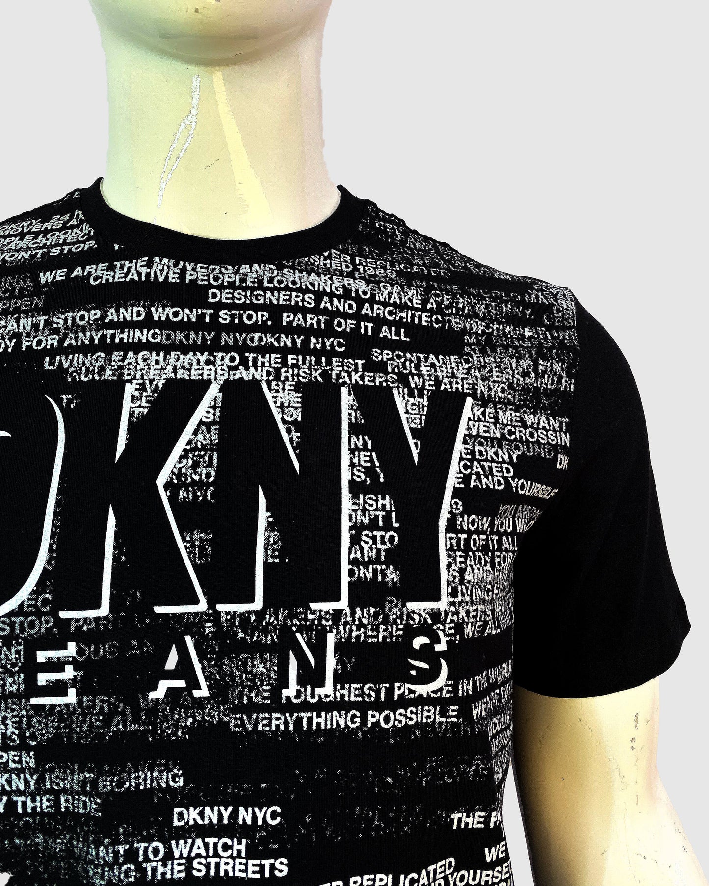 DONNA KARAN NEW YORK MEN'S DKNY ASTOR STRETCH T-SHIRT | BLACK