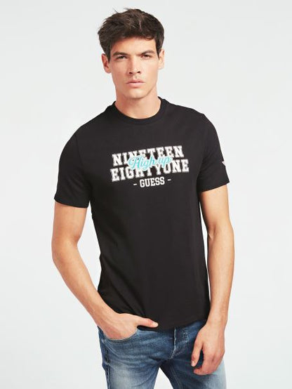 GUESS - NINETEEN EIGHTYONE EDITION  REGULAR FIT T-SHIRT | BLACK