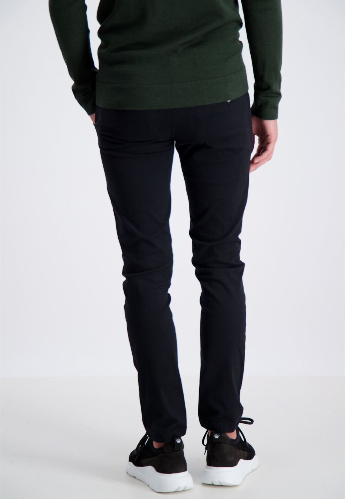 J.LIND-CLASSIC-MEN-CHINOS | BLACK