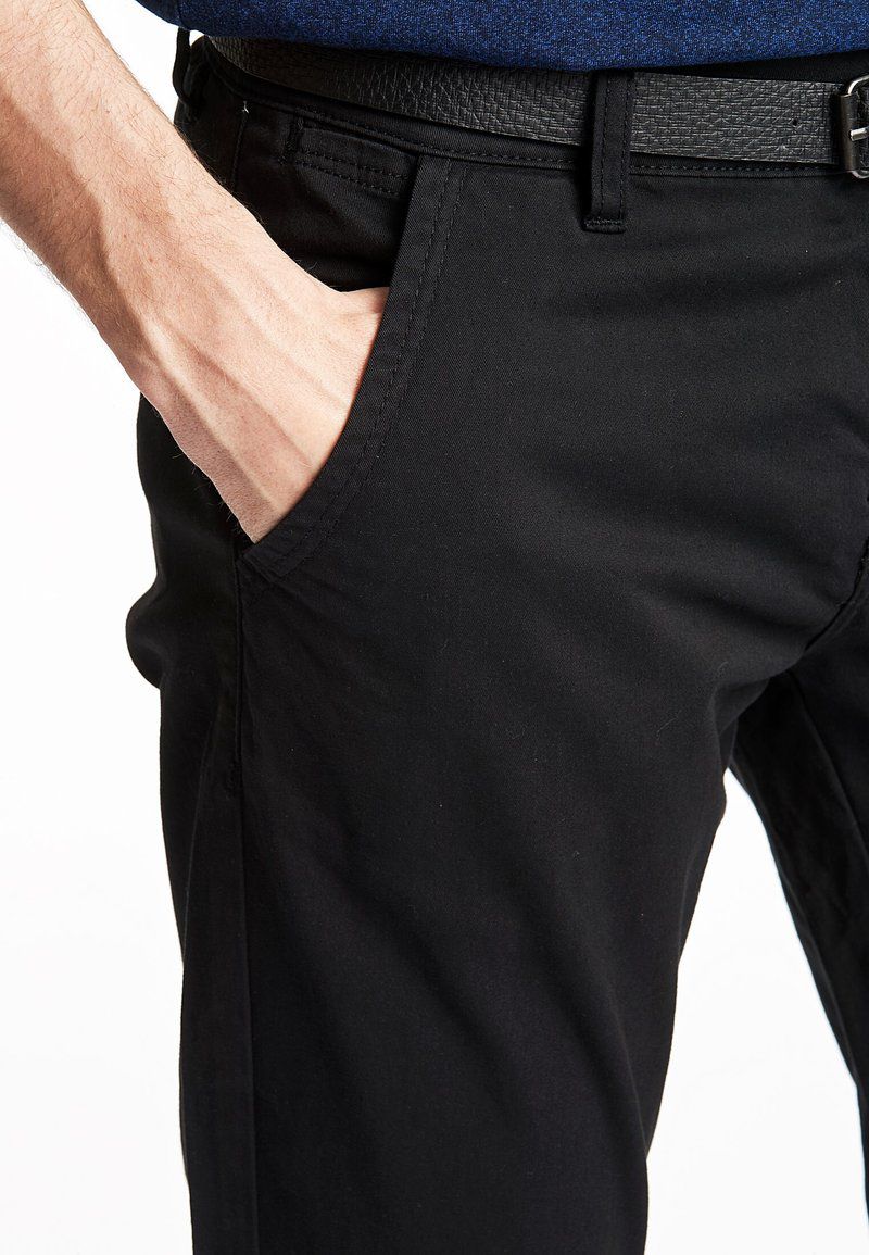 J.LIND-CLASSIC-MEN-CHINOS | BLACK