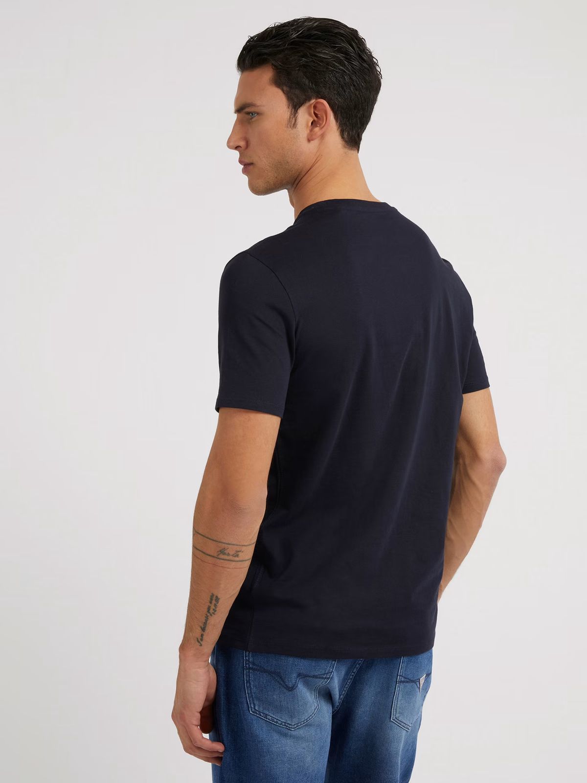 GUESS-SLIM FIT-ROUND NECK-LOGO | NAVY BLUE