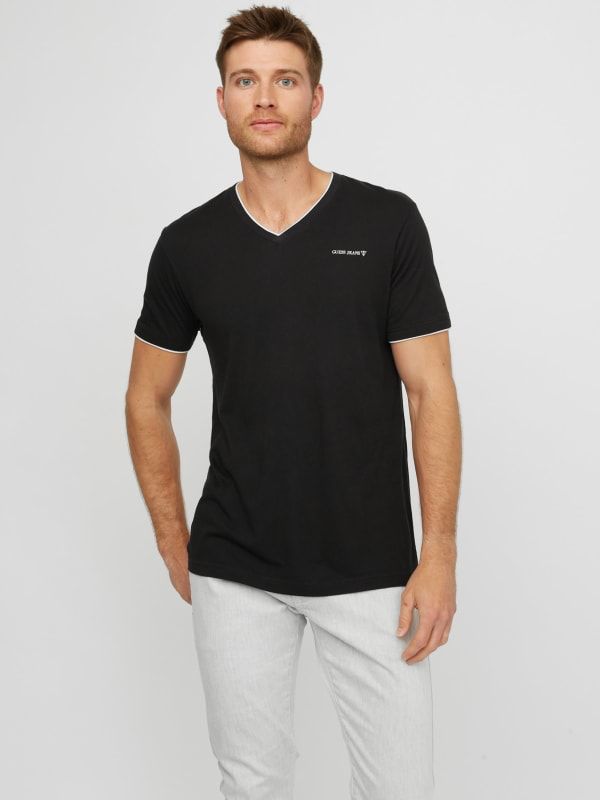 GUESS MENS ARMIN V-NECK TEE SHIRT | BLACK