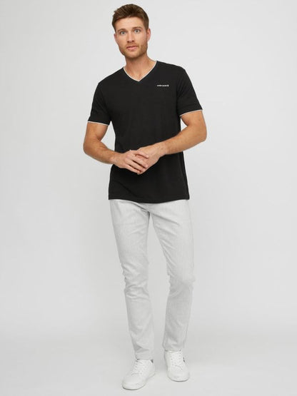 GUESS MENS ARMIN V-NECK TEE SHIRT | BLACK