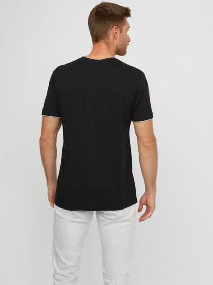 GUESS MENS ARMIN V-NECK TEE SHIRT | BLACK