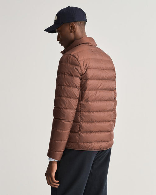 GANT MEN'S LIGHTWEIGHT DOWN JACKET | BROWN