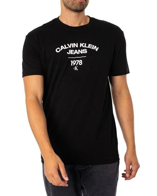 CALVIN KLEIN JEANS VARSITY LOGO T-SHIRT | BLACK