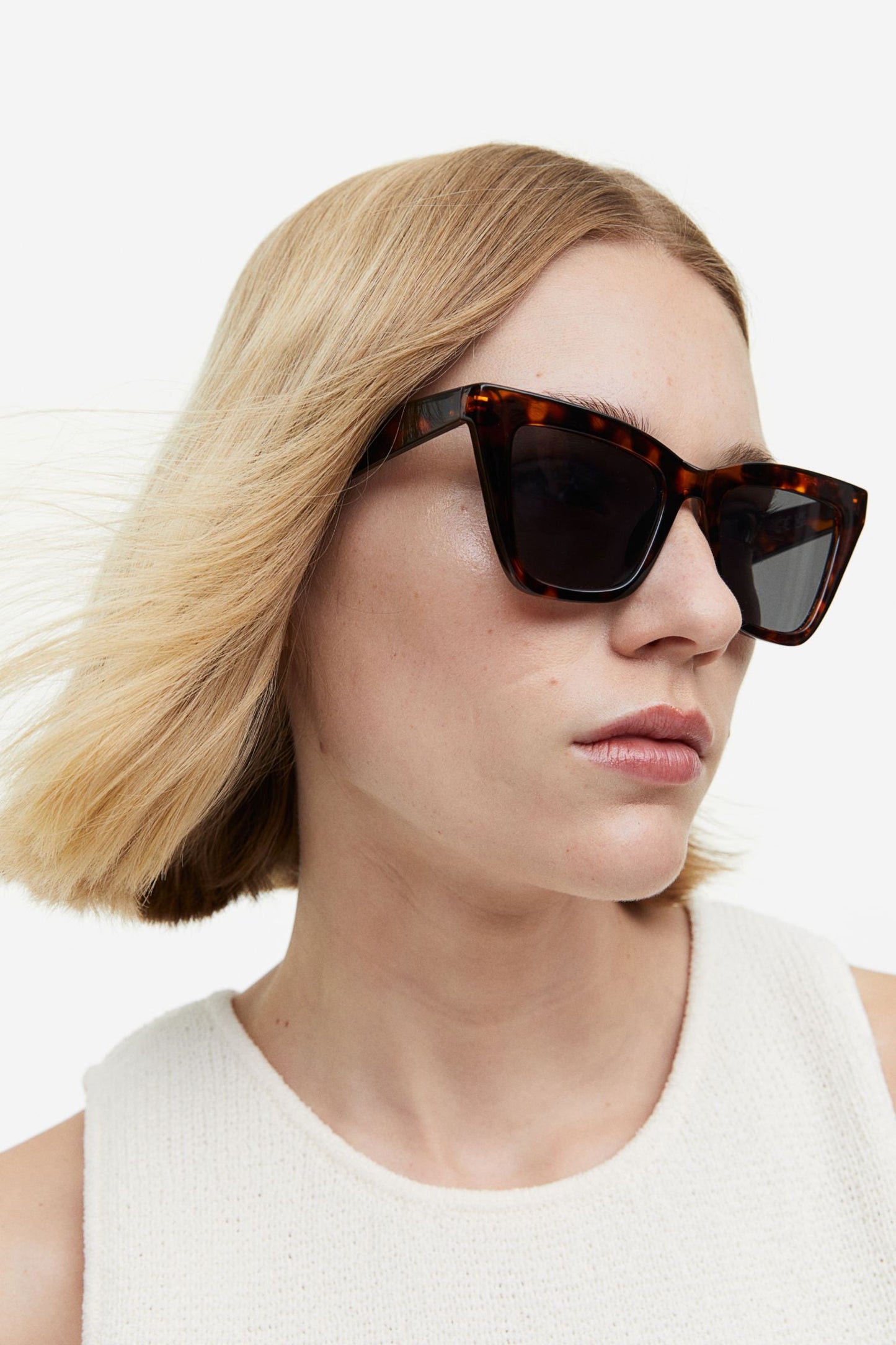 H&M CAT-EYE SUNGLASSES  BROWN/TORTOISESHELL PATTERND